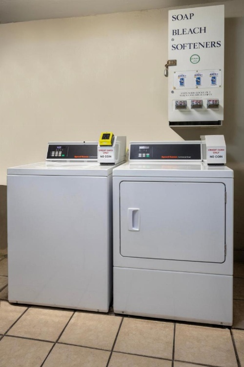 Del Sol Inn Anaheim image 12